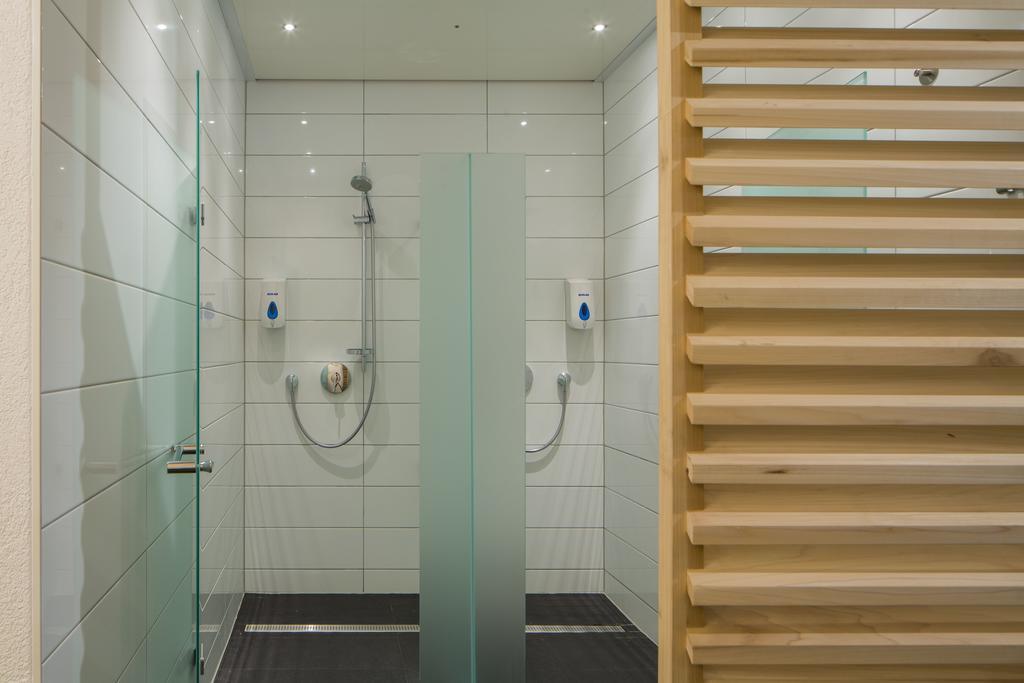 Wellness- Und Schneesporthotel Christiania Saas-Almagell Bagian luar foto
