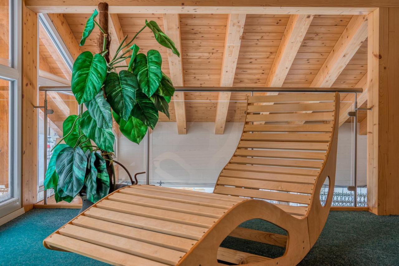 Wellness- Und Schneesporthotel Christiania Saas-Almagell Bagian luar foto