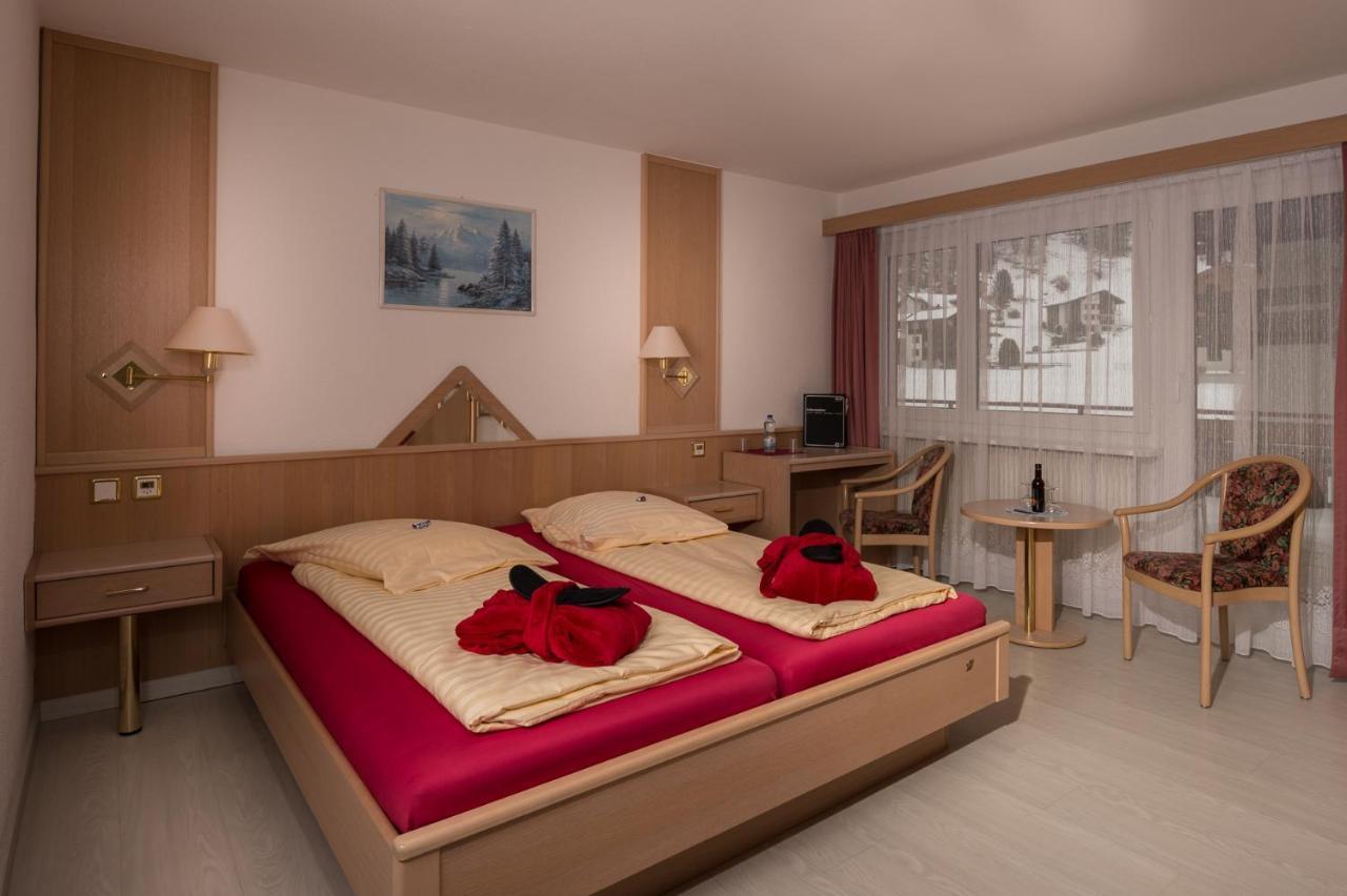 Wellness- Und Schneesporthotel Christiania Saas-Almagell Bagian luar foto